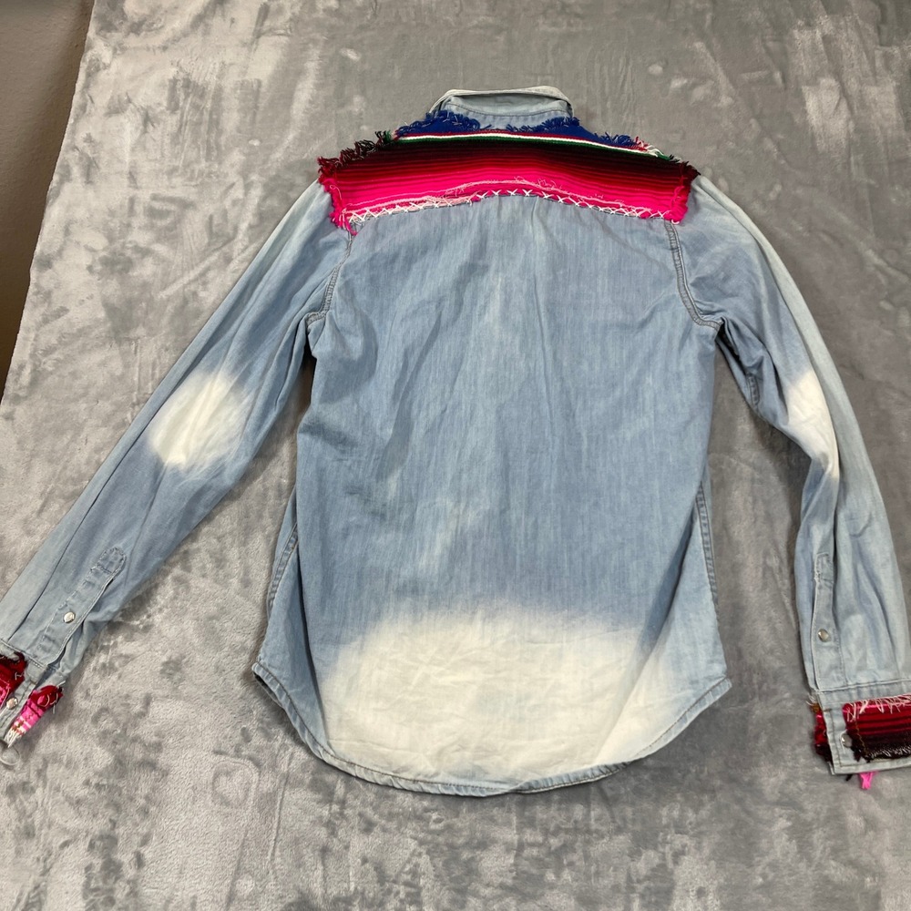 Free People Shirt Small Artisan De Luxe Denim Western Serape Patchwork Bleached - Picture 7 of 8